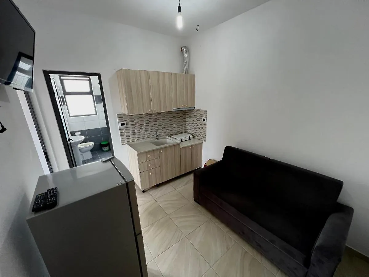 Sar Hotel, Velipojë فندق