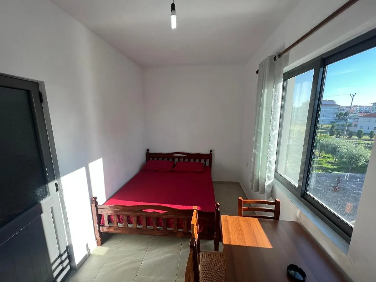 Sar Hotel, Velipojë 2*,  Albánie